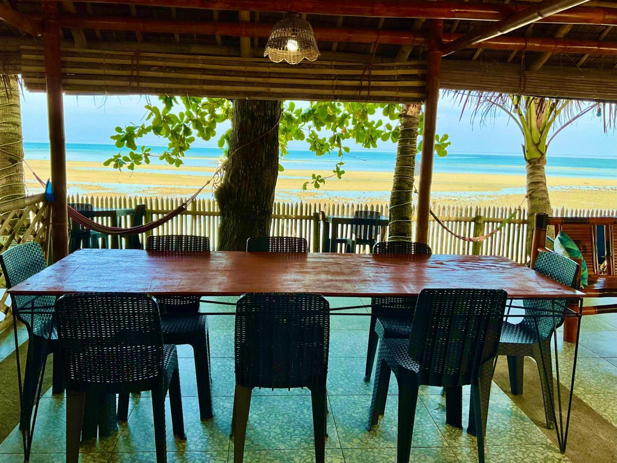 Treasure Beach Resort Carles Dış mekan fotoğraf